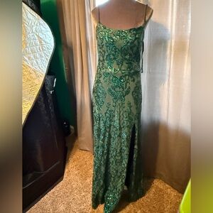 listing-status-banner